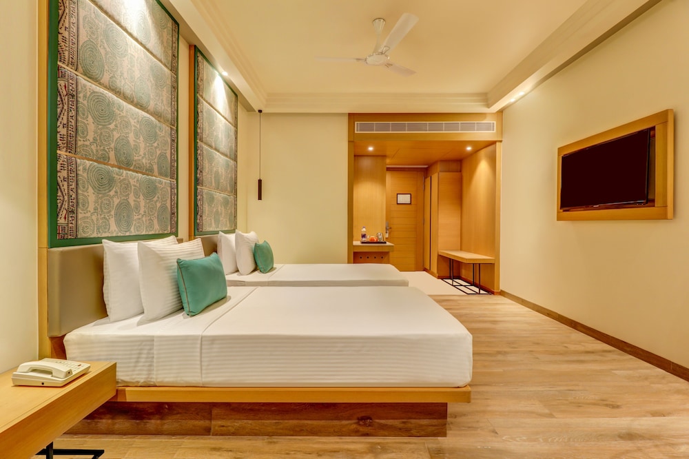 DELUXE, TWIN BEDS