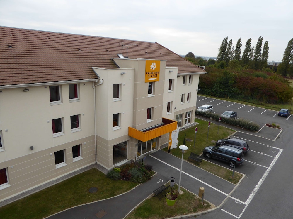 PREMIERE CLASSE HOTEL ROISSY - AEROPORT CDG - LE MESNIL AMELOT 7/61
