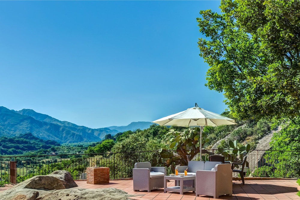 IL POGGIO LUXURY COUNTRY RESORT 4/33