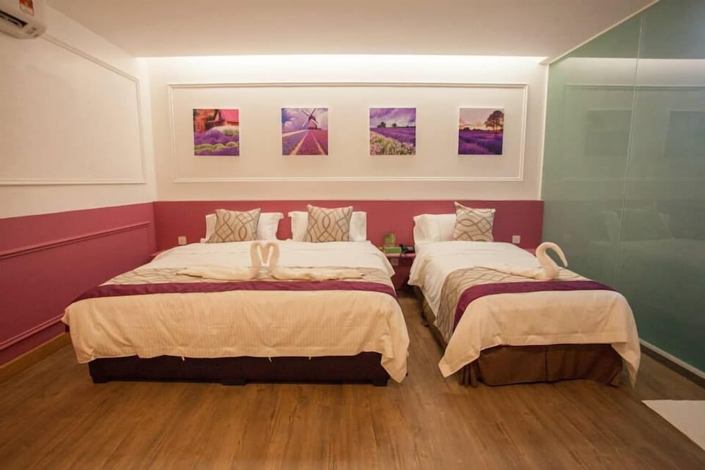 A+ Plus Boutique Hotel 5/23