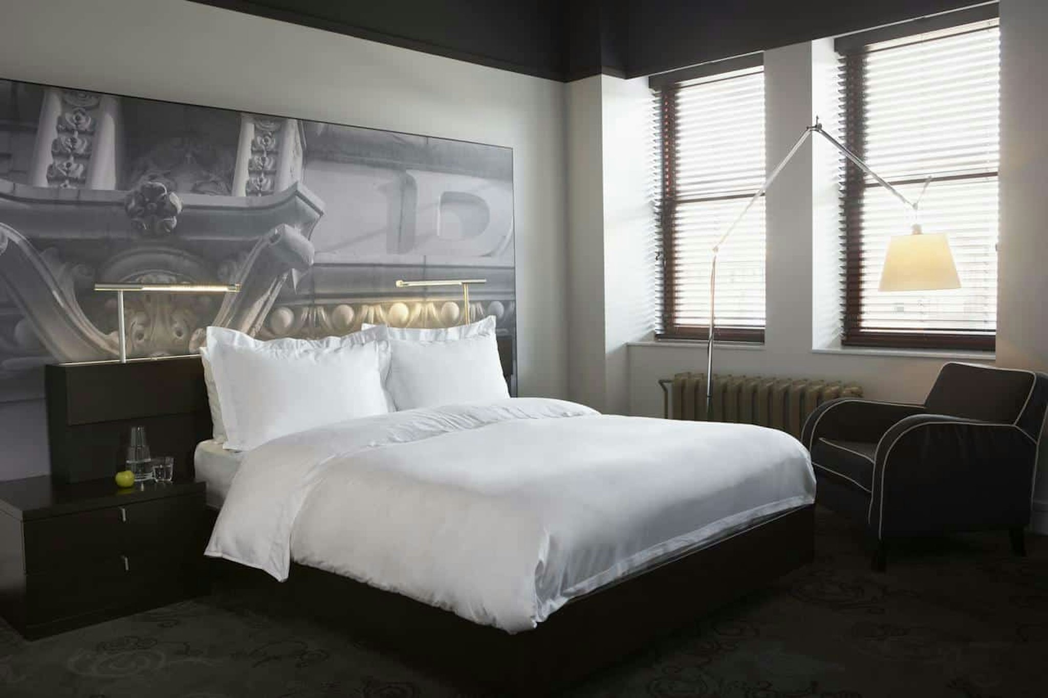 CLASSIC, QUEEN BED