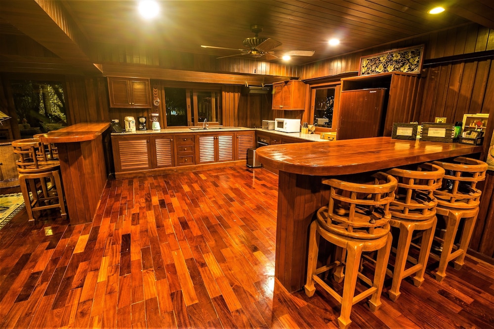 Erawan Villa Hotel 32/50