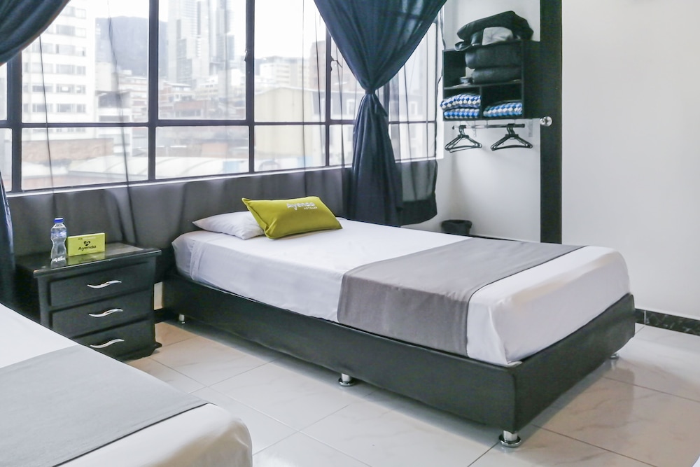 Ayenda 1077 Bogota Hills 9/52