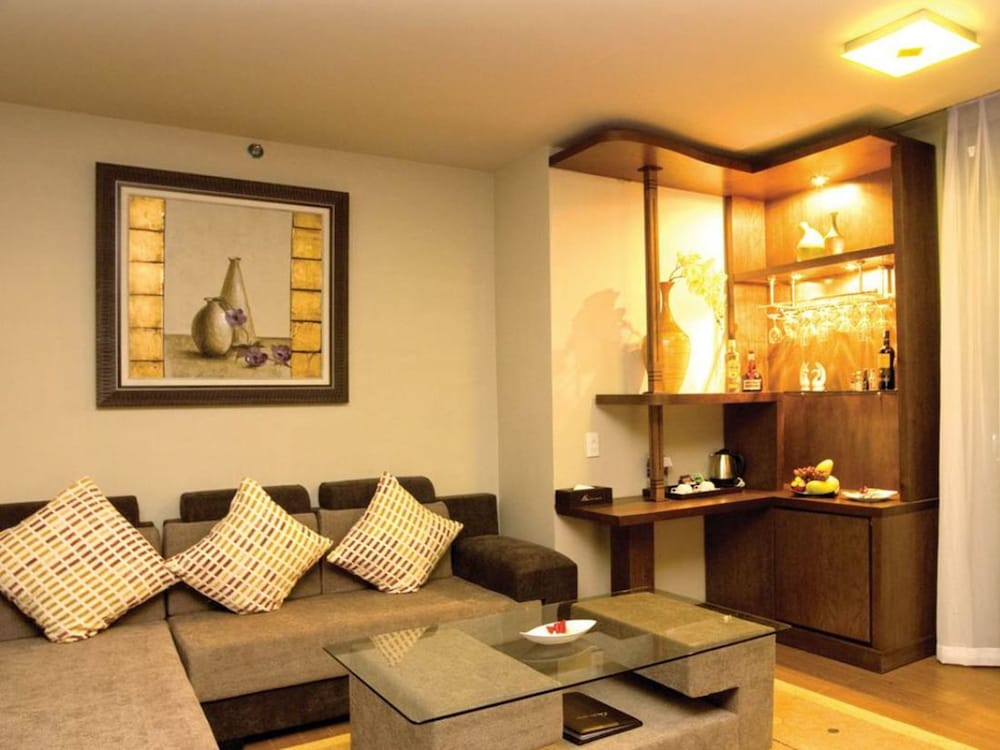Asia Hotel 30/46
