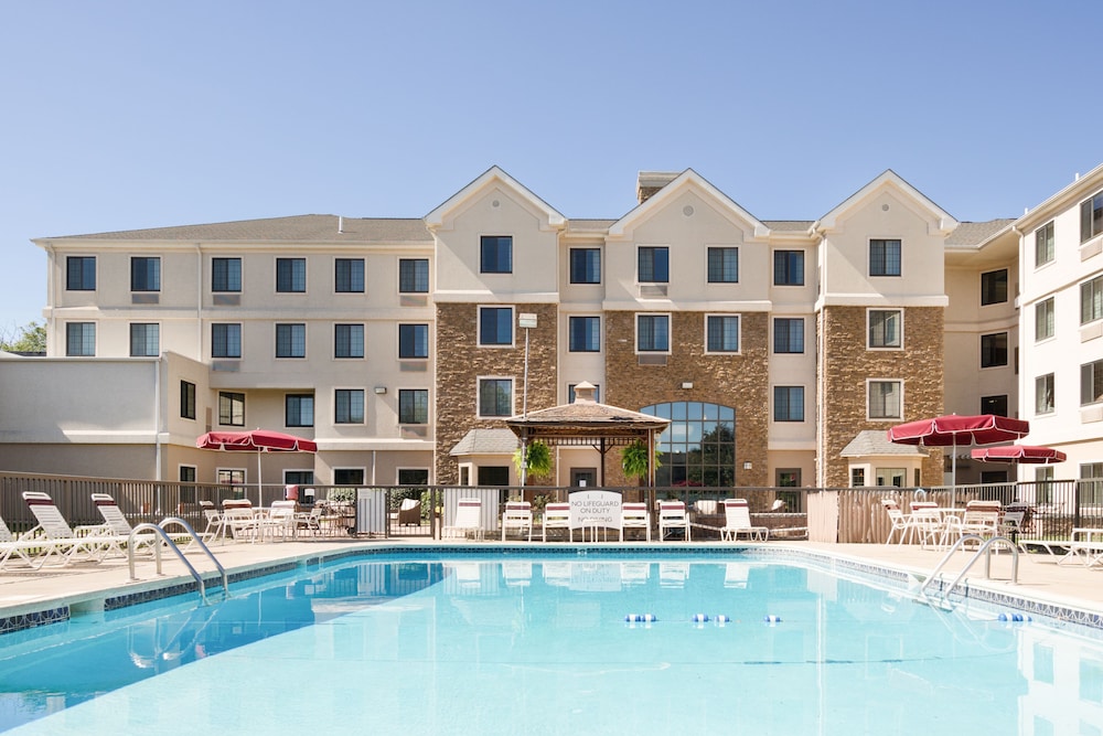 Staybridge Suites Wilmington Newark 7/44