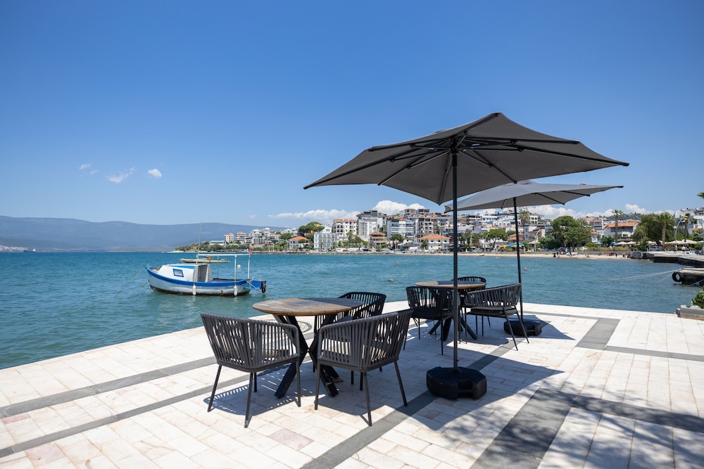 Roseira Mar Inn Luxury 47/55