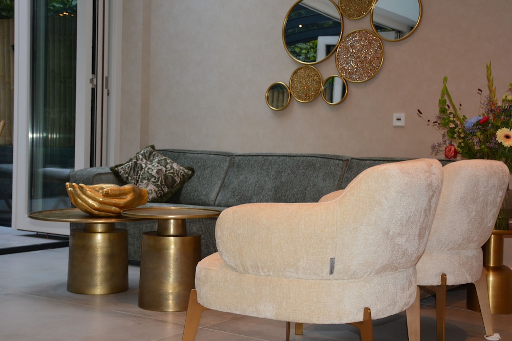 If boutique hotel 43/55