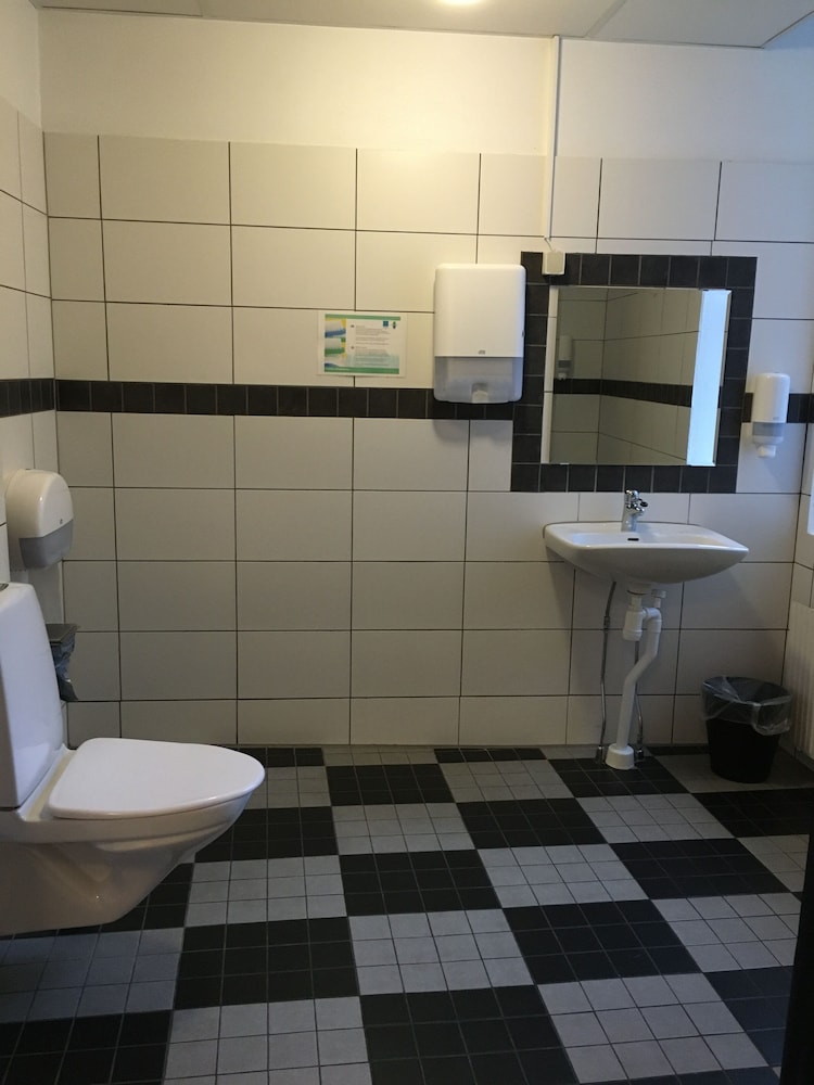 Halmstad Hotell And Vandrarhem Kaptenshamn 48/50