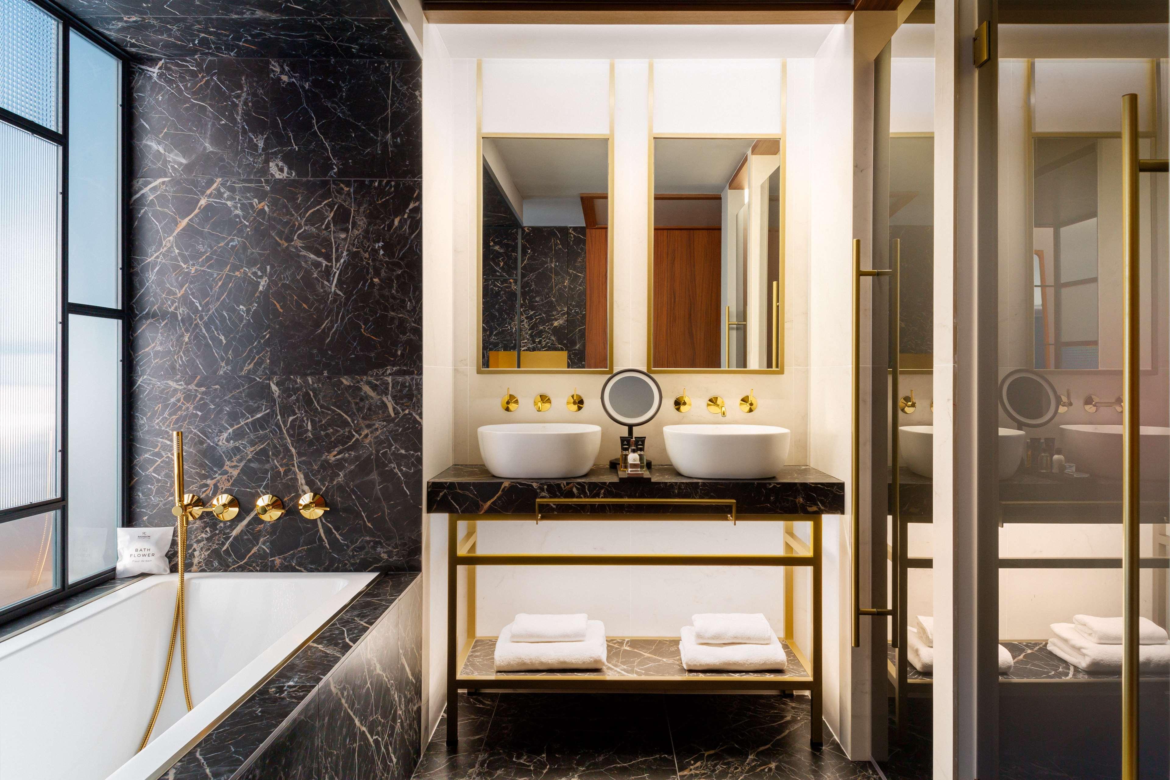 غرفة سوبيريور، Radisson Collection Bilbao 7/7