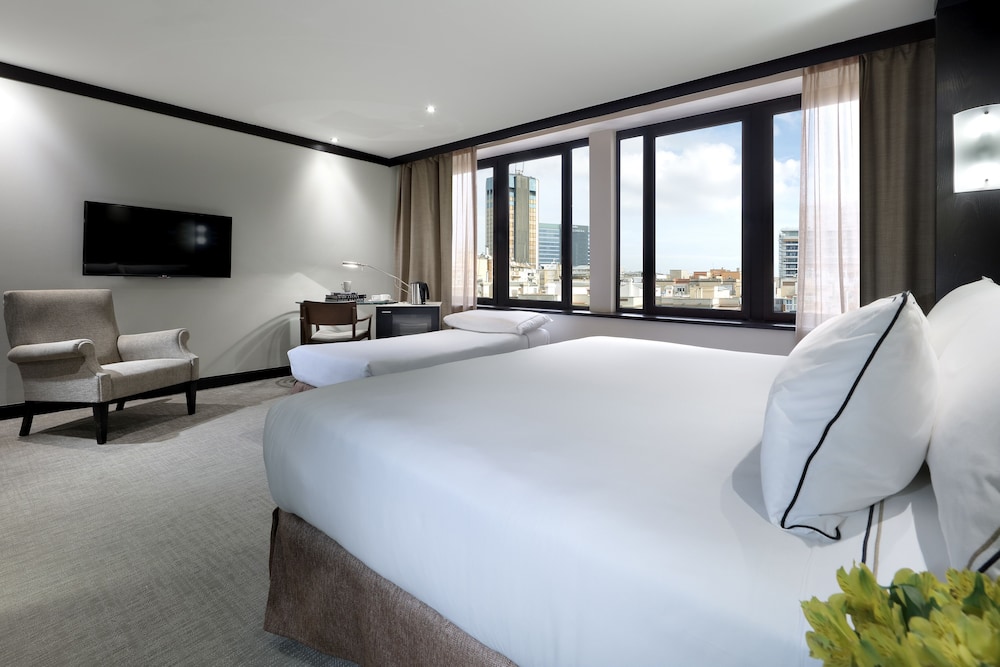 MELIA BARCELONA SARRIA 10/63