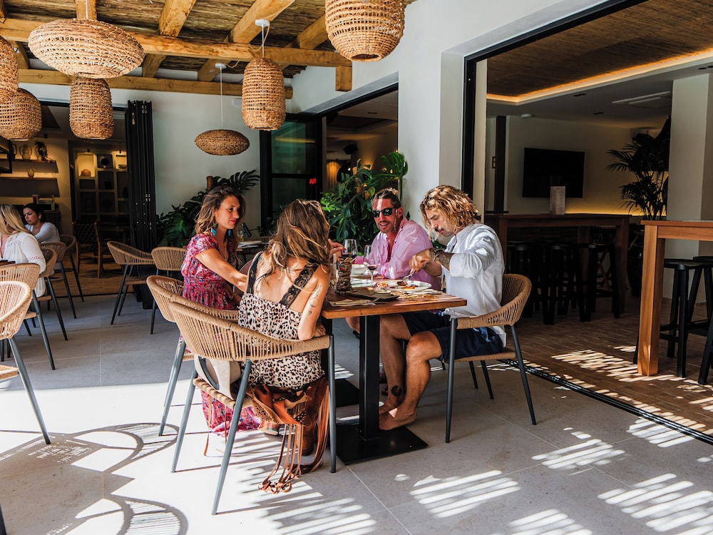 Casita Blanca Apartments - Adult Only 9/50