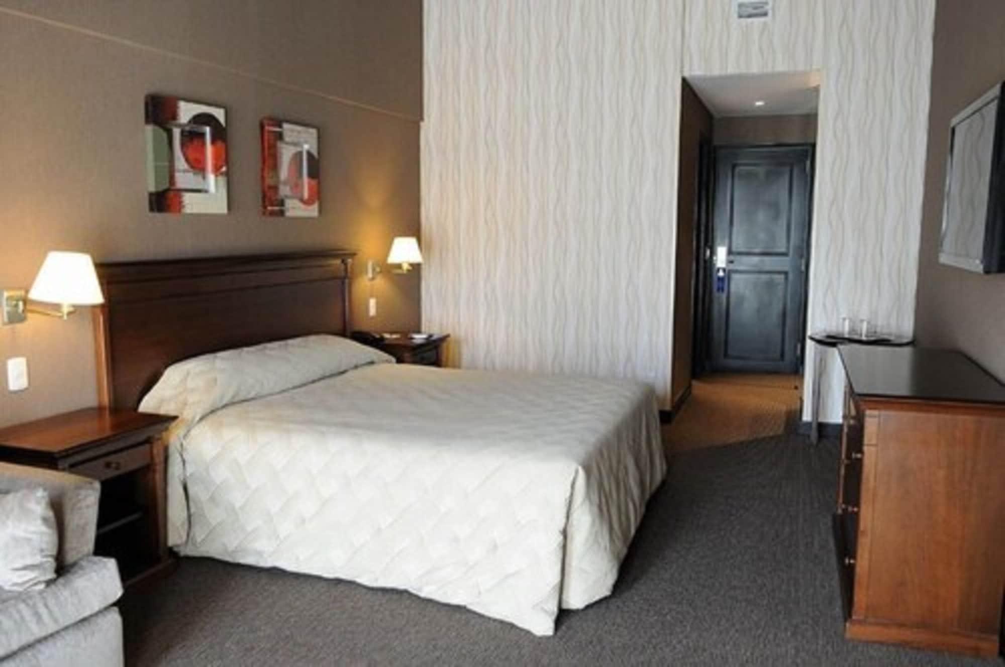 Standard, King Bed