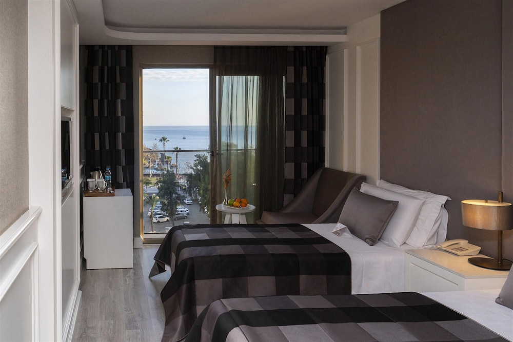 Sky Kamer Boutique Hotel 56/78