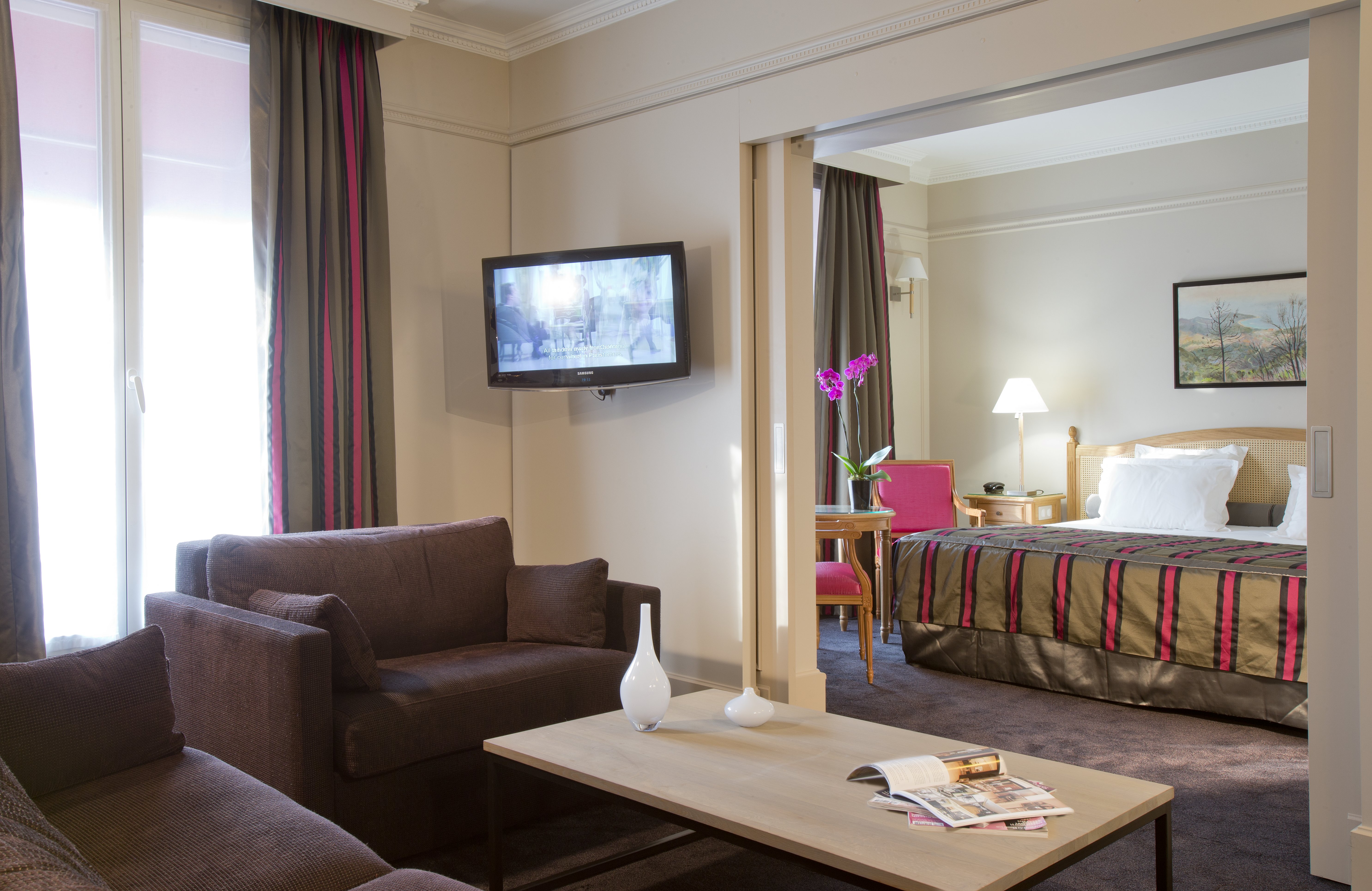HOTEL CALIFORNIA CHAMPS ELYSEES 34/52