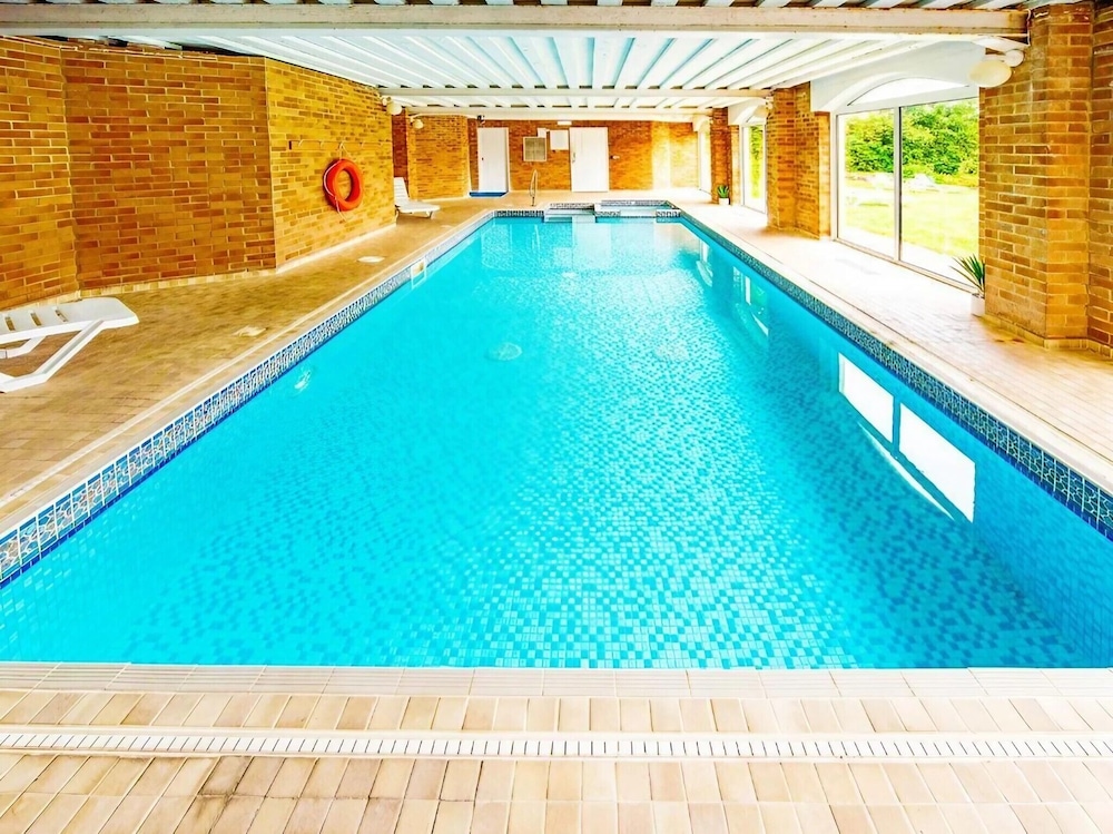 Crofton House Hotel 43/68