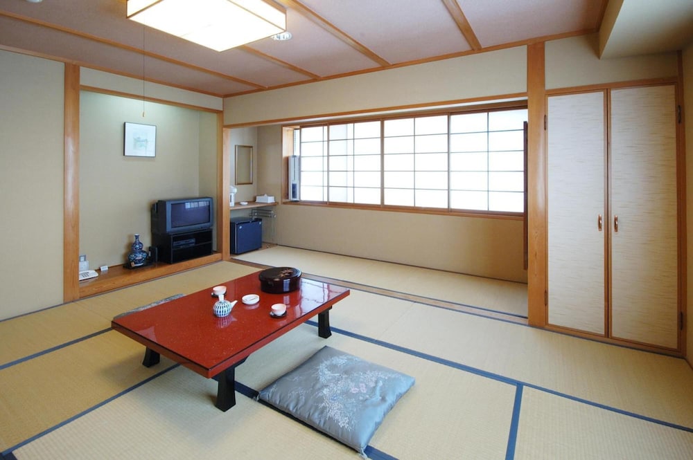 Hotel Sunshine Tokushima 51/63