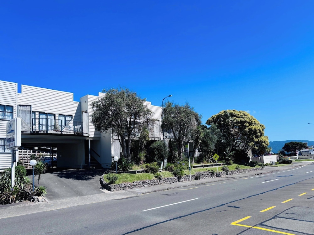 Wrights By The Sea Motel 58/68