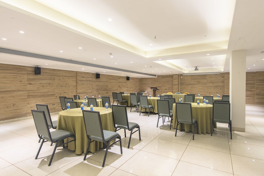 The Fern Residency, Calangute, Goa 44/60