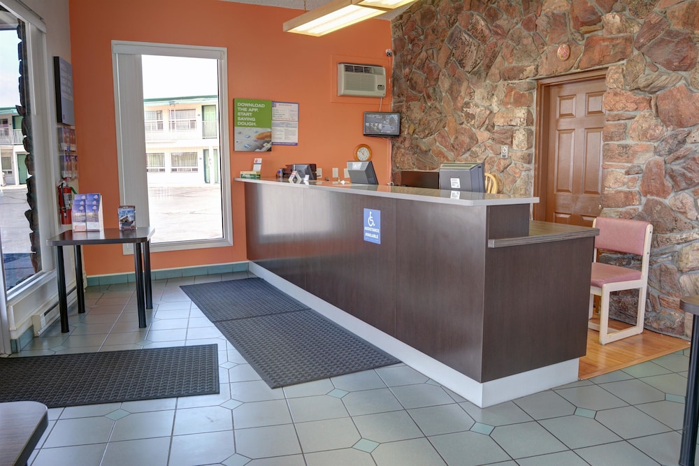 Motel6 Bend, OR 6/58