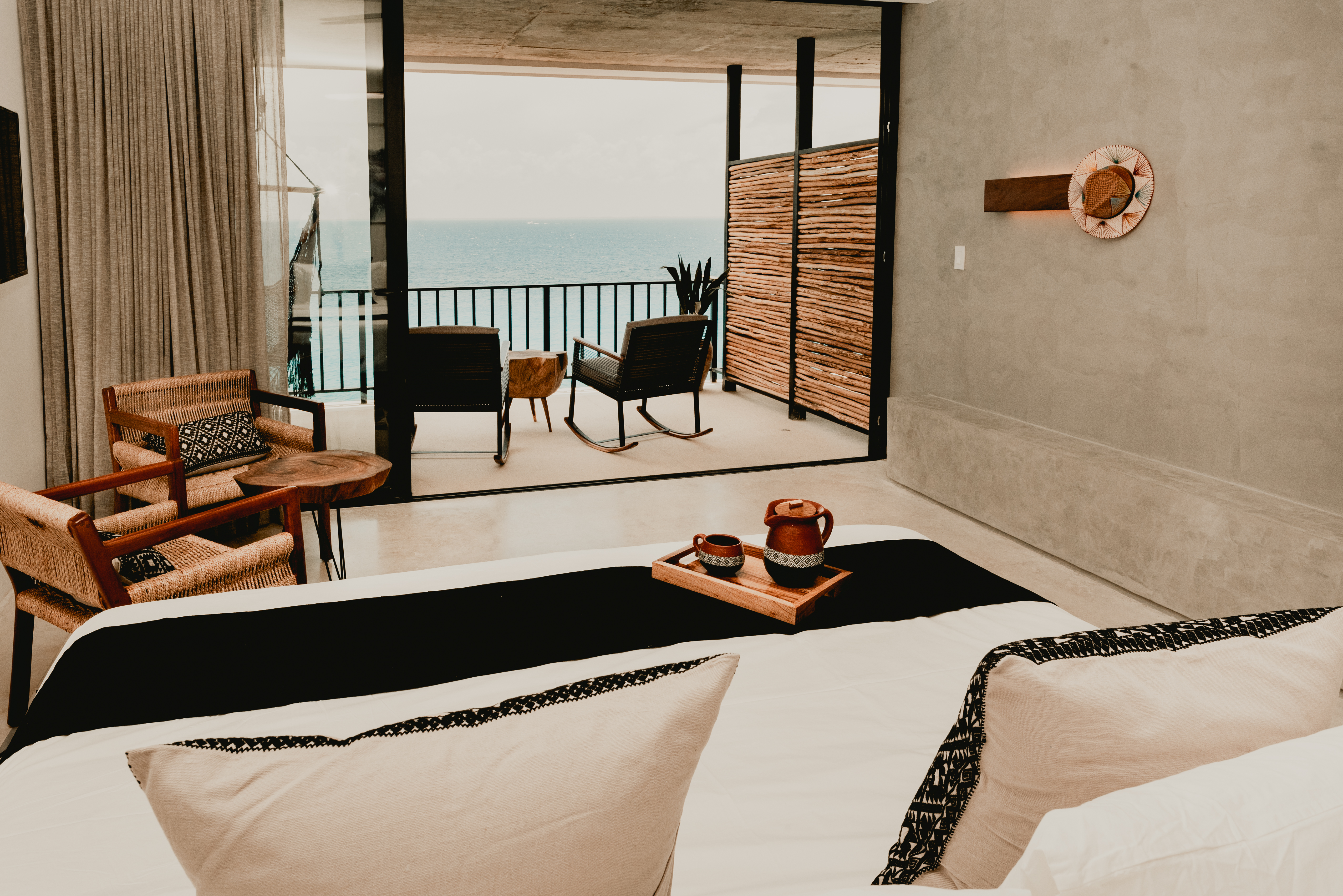 ROOM, DOUBLE BED, OCEAN FRONT