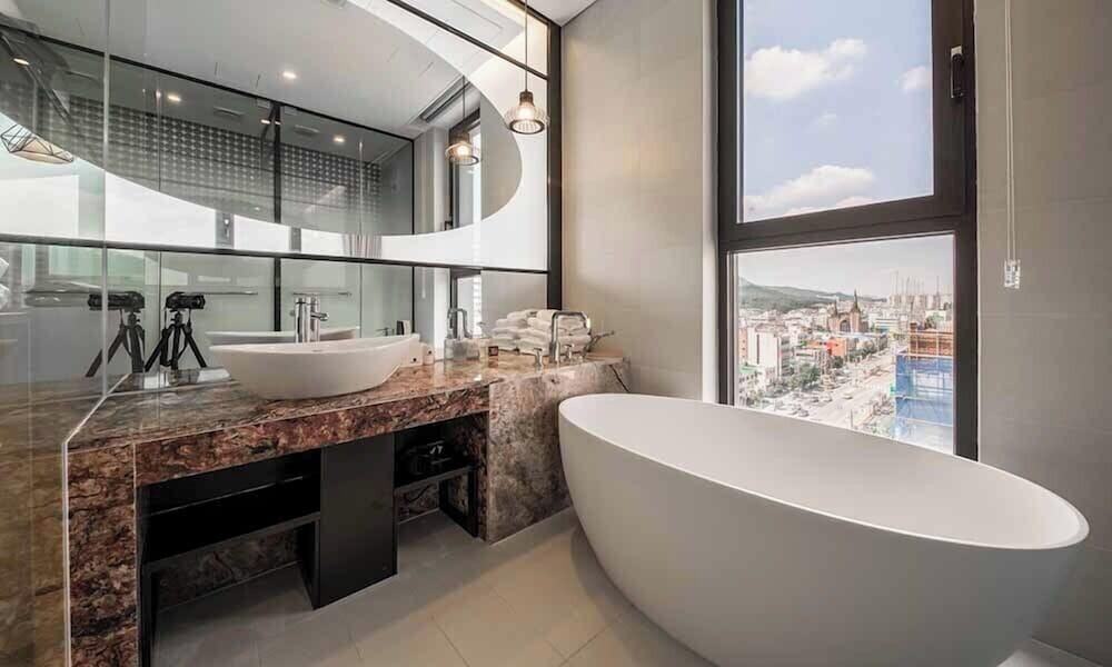 Hotel Bay 204 Dobong 68/72