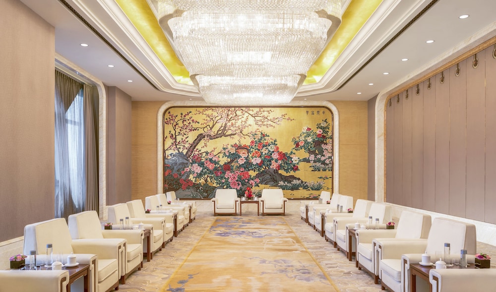 Wanda Reign Wuhan 50/67