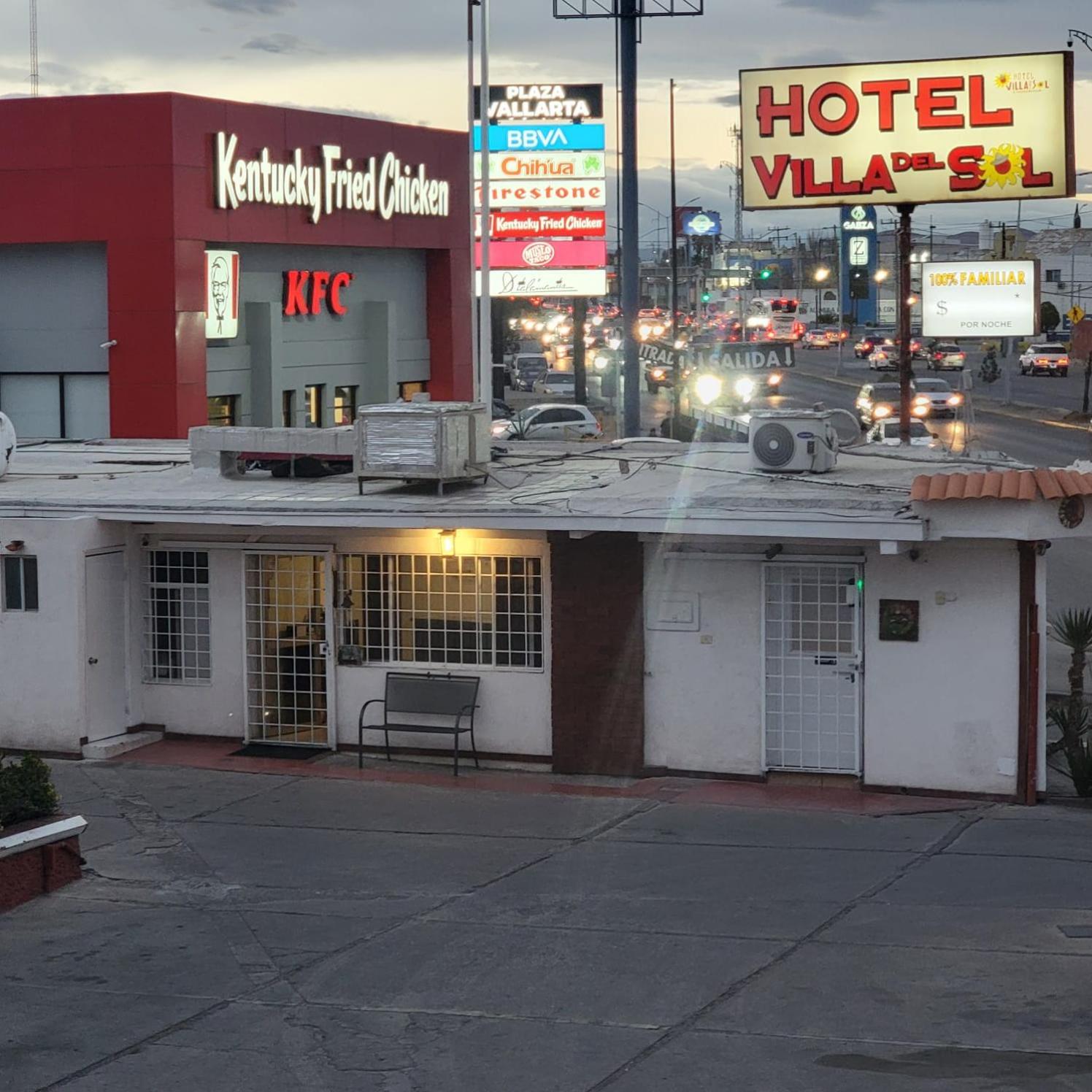 Hotel Villa del Sol Chihuahua 1/35