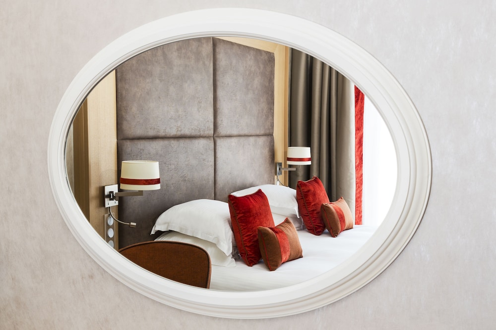 Hotel Barriere L Hotel Du Golf 32/75