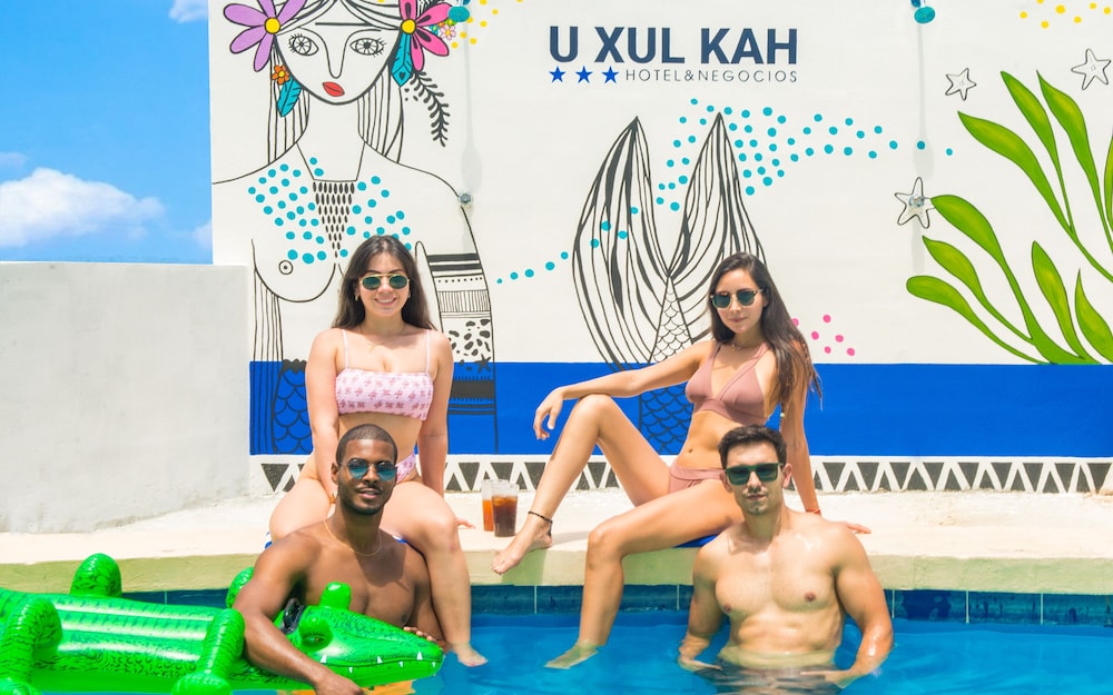 Uxulkah Hotel 47/60
