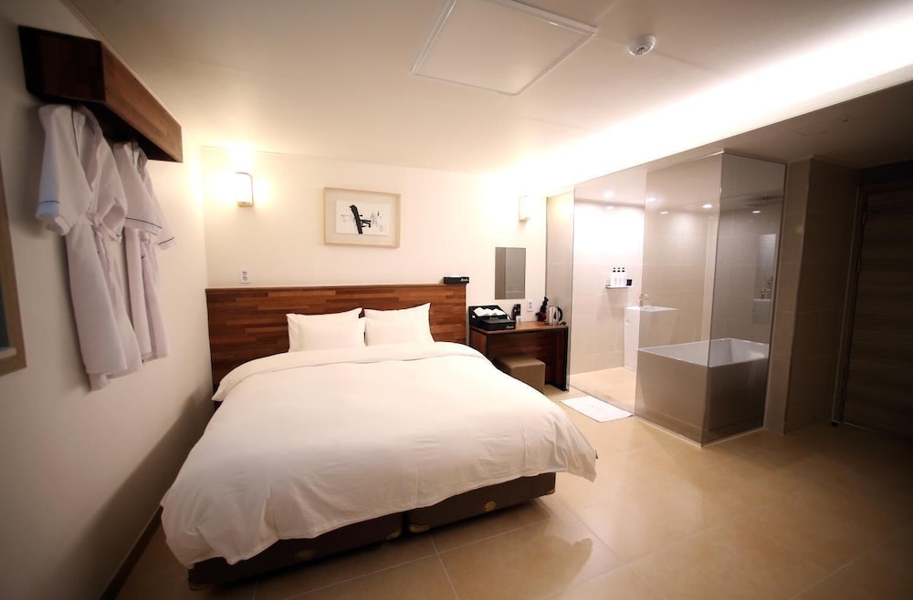 Hotel You&I 7/15