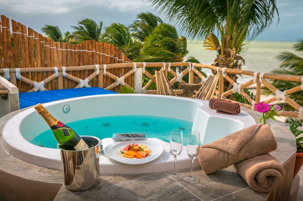 Beachfront Hotel La Palapa - Adults Only 21/36
