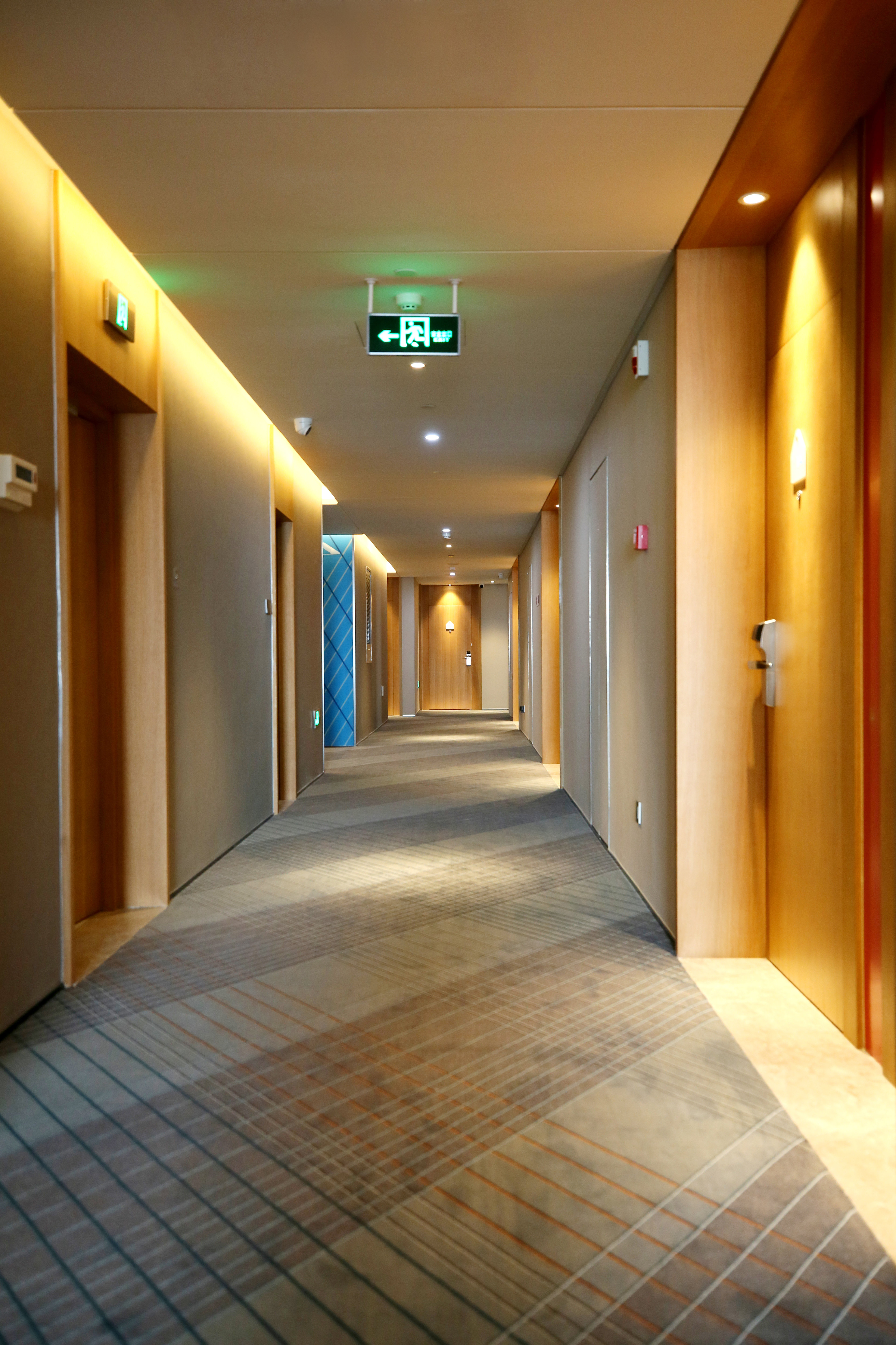 Holiday Inn Express Chengdu North Railway Station 63/68