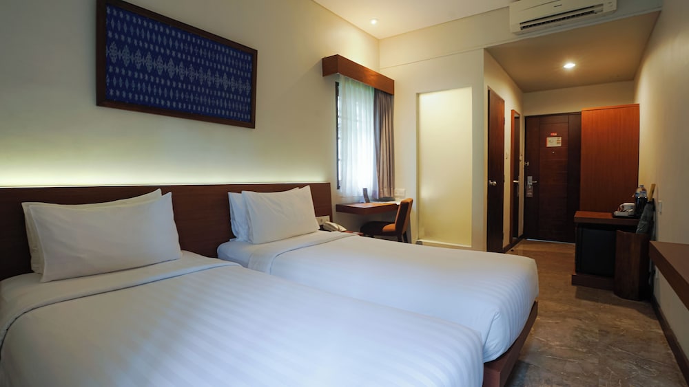 Grand Whiz Hotel Nusa Dua 19/75