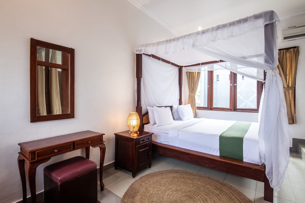 Outpost Ubud Coliving Suites (ex. Kertiyasa Bungalow) 15/45