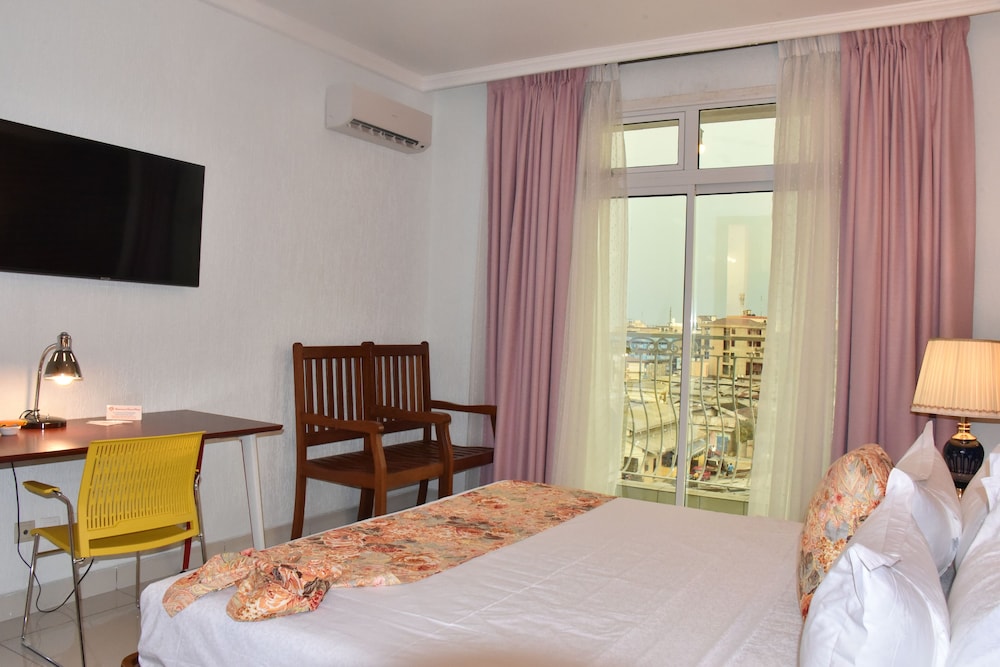 Adamaoua Grand Hotel 15/81