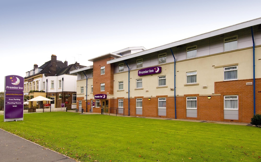 Premier Inn Manchester Heaton Park 39/43
