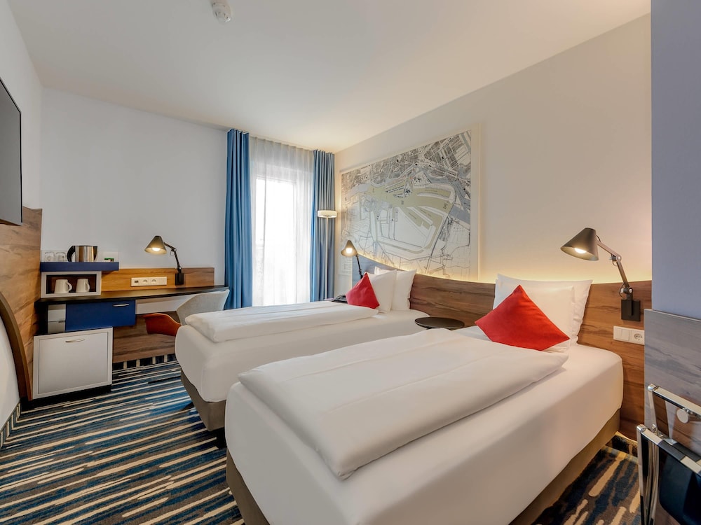 Mercure Hamburg Mitte 35/76