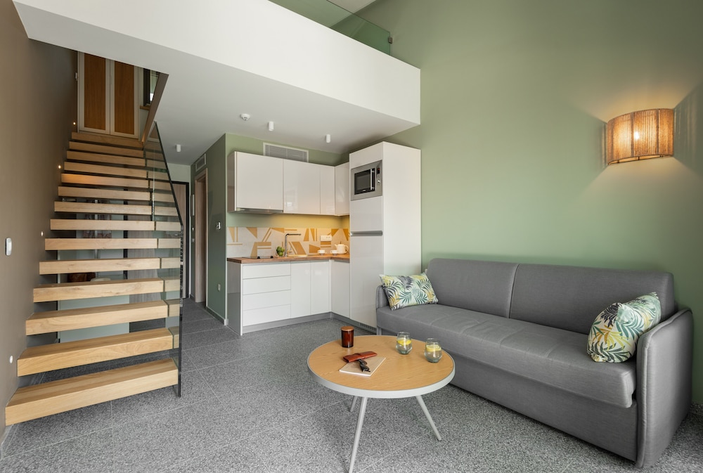 Eco Green Residences & Suites Halkidiki 36/60