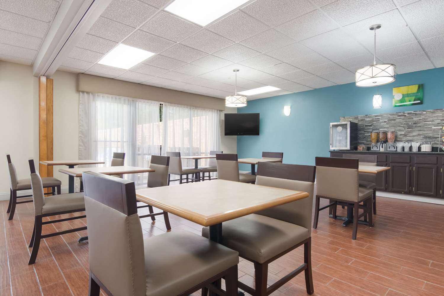 Quality Inn Magnolia, AR 9/12