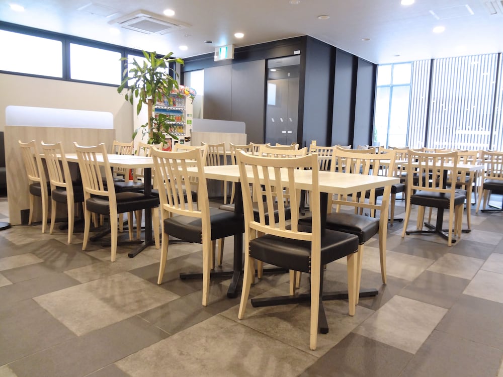 Kuretake Inn Osaka Sakaisuji Hommachi 52/67