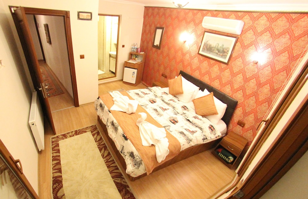 Boomerang Guest House 57/67