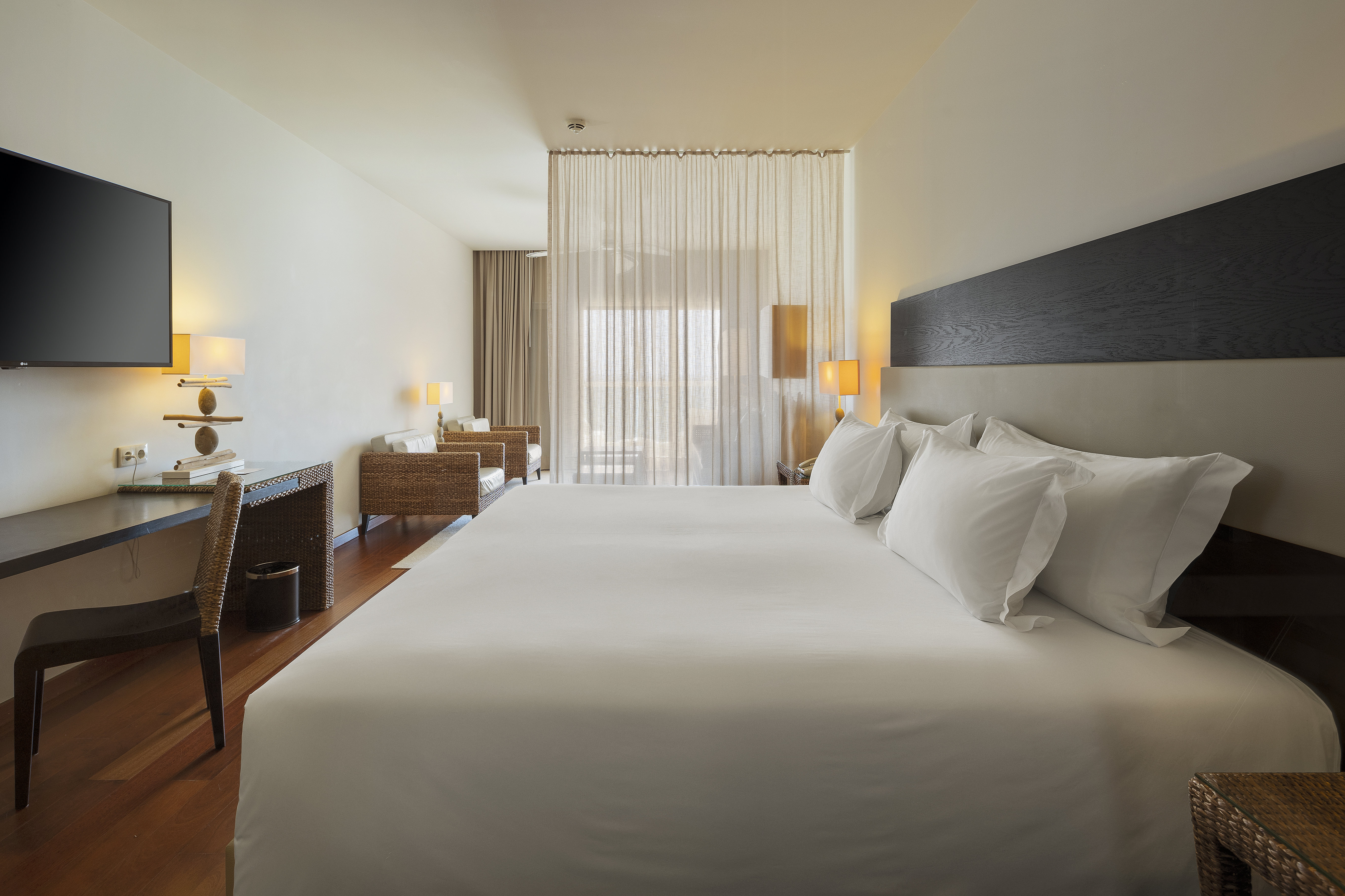 Junior Suite, Twin Beds, Full Sea View, High Floor