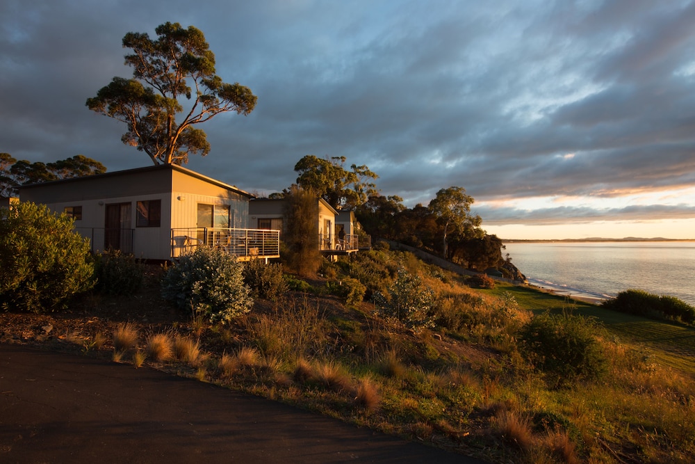 Swansea Beach Chalets 42/49