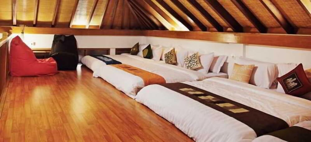 Villa Damar 15/36