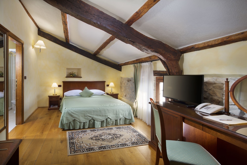 Hotel San Rocco 5/35