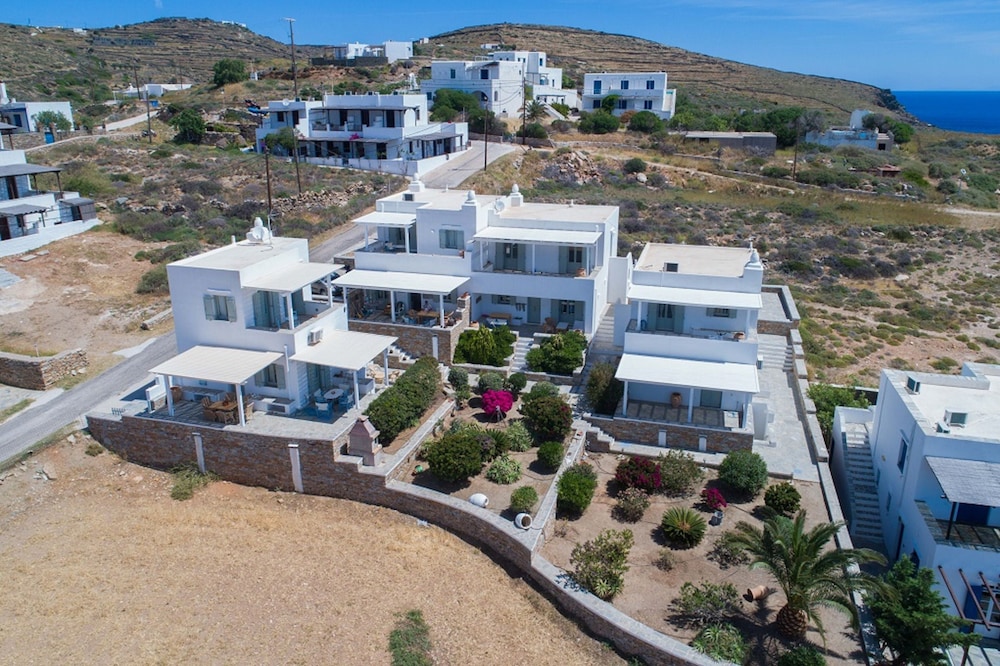 Maisons A La Plage 2/30