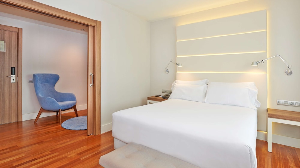 Nh Barcelona Les Corts 14/50