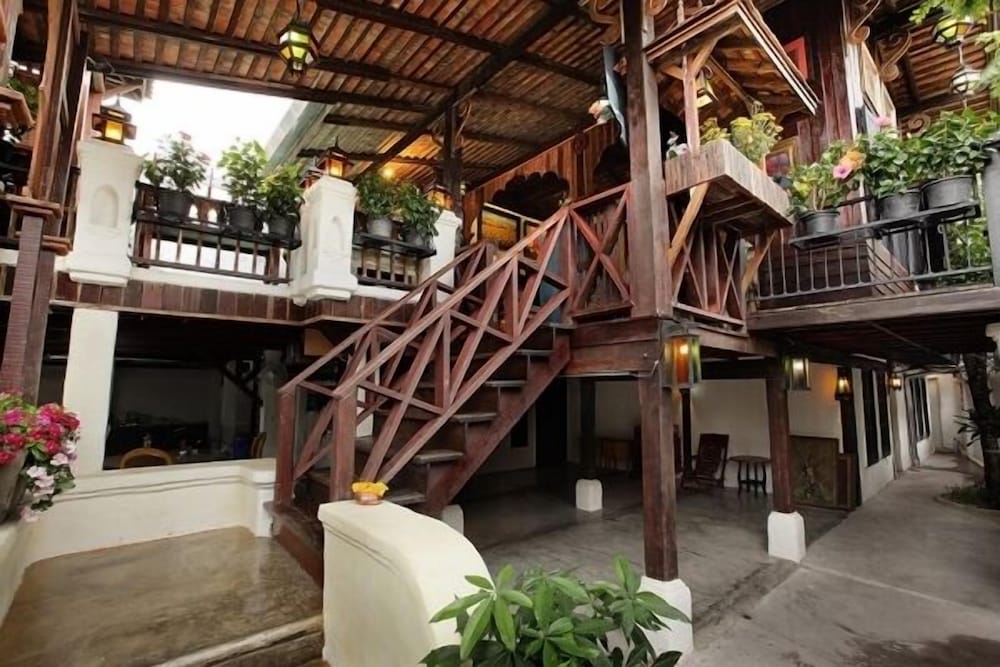 Nai Boutique House 24/36