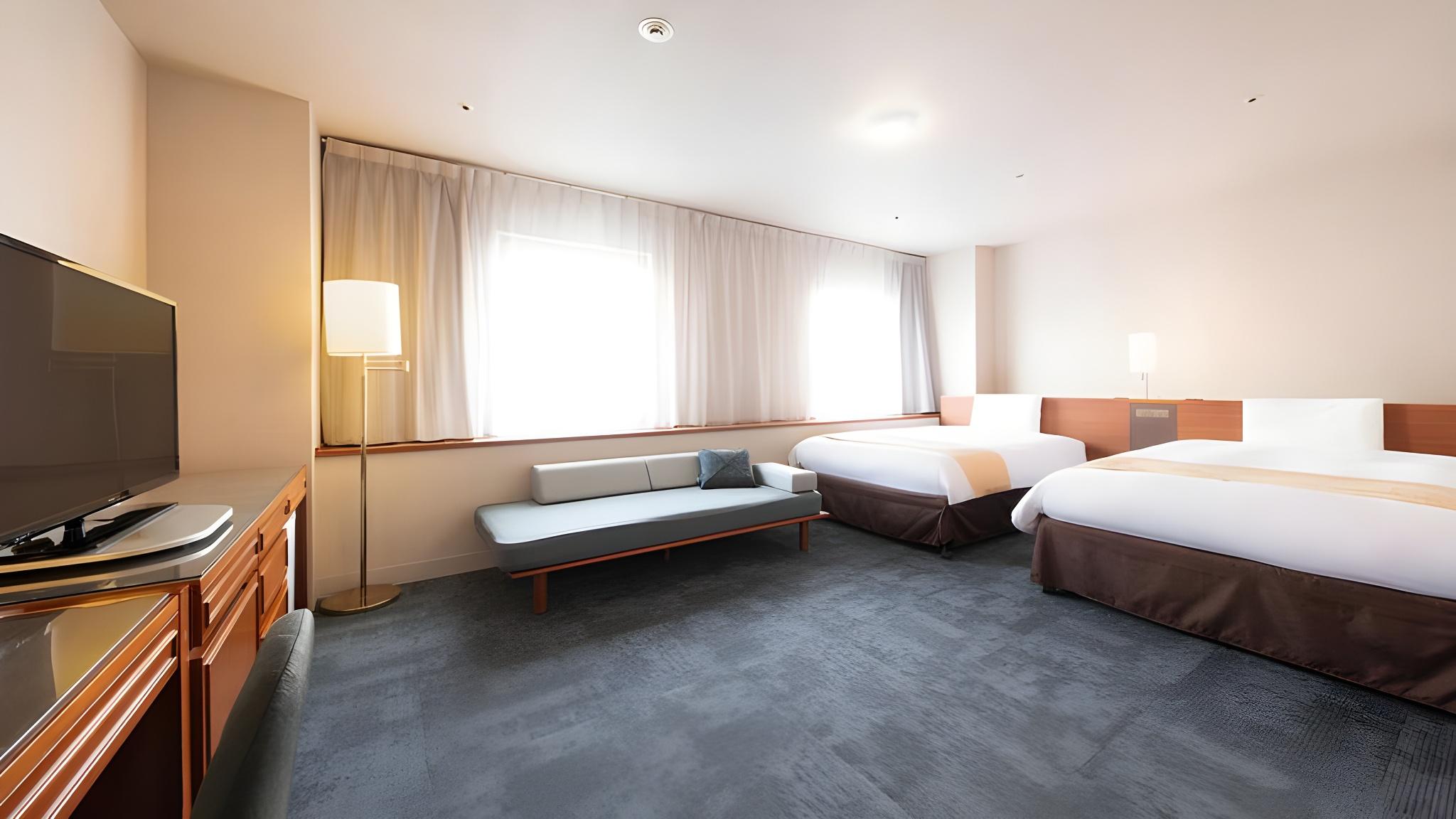 Superior, Twin Beds, Main Building