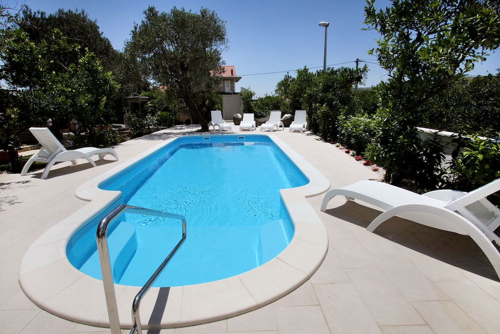VILLA SUN 19/50